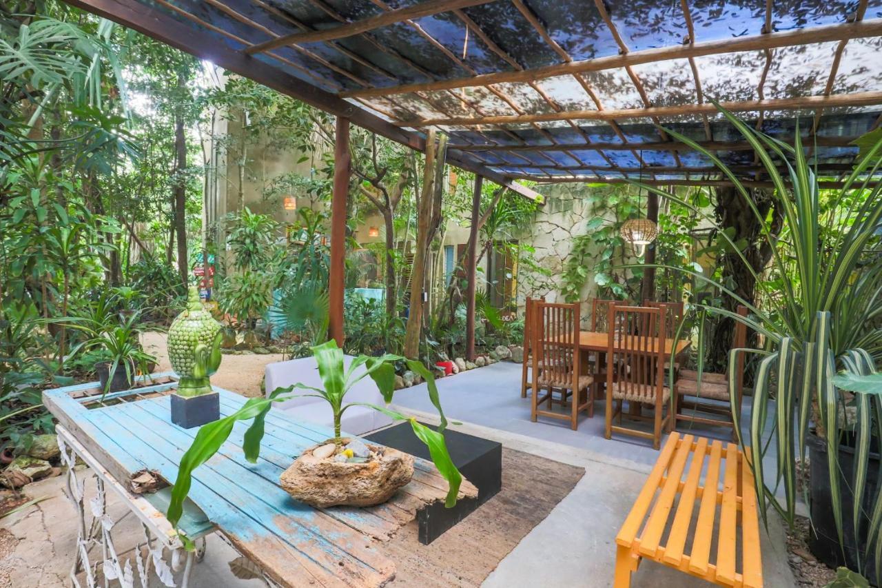 Guest House La Aldea Holistic Experience Cancun Ngoại thất bức ảnh